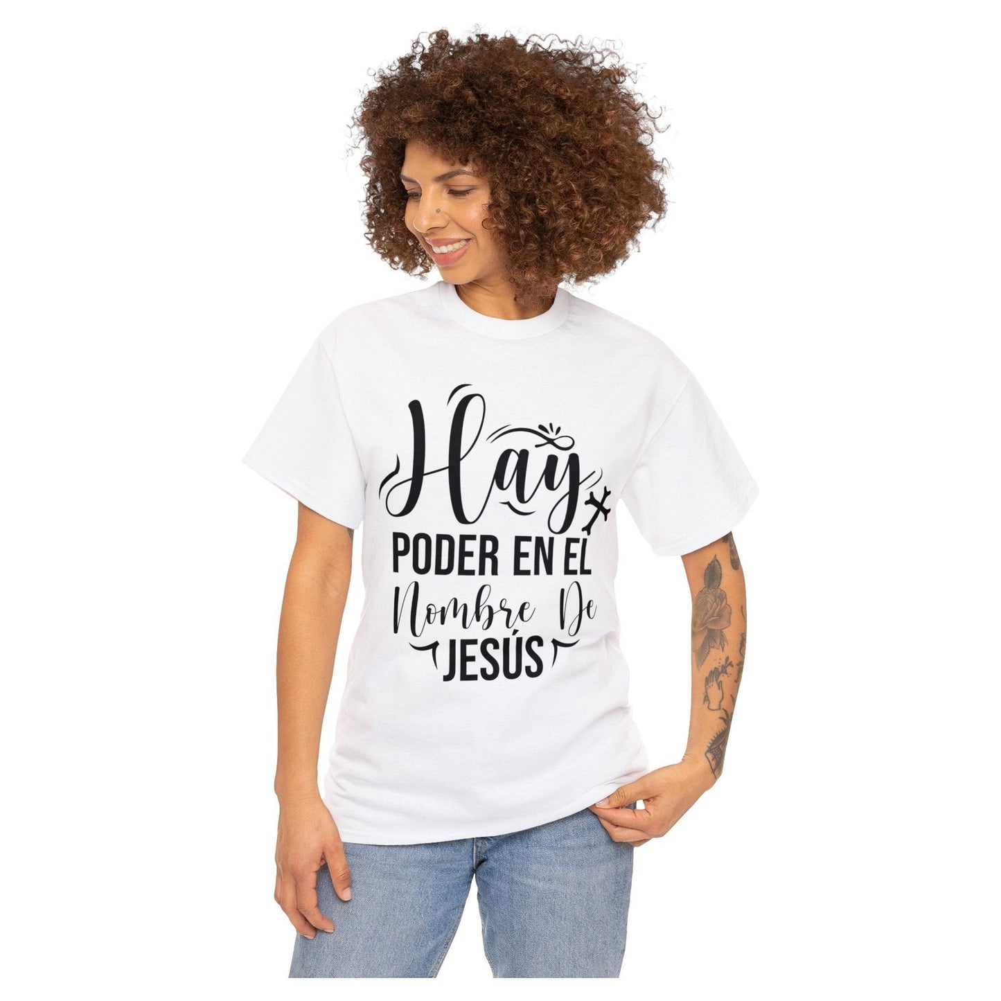 Camiseta Cristiana - Hay poder en el nombre de Jesus
