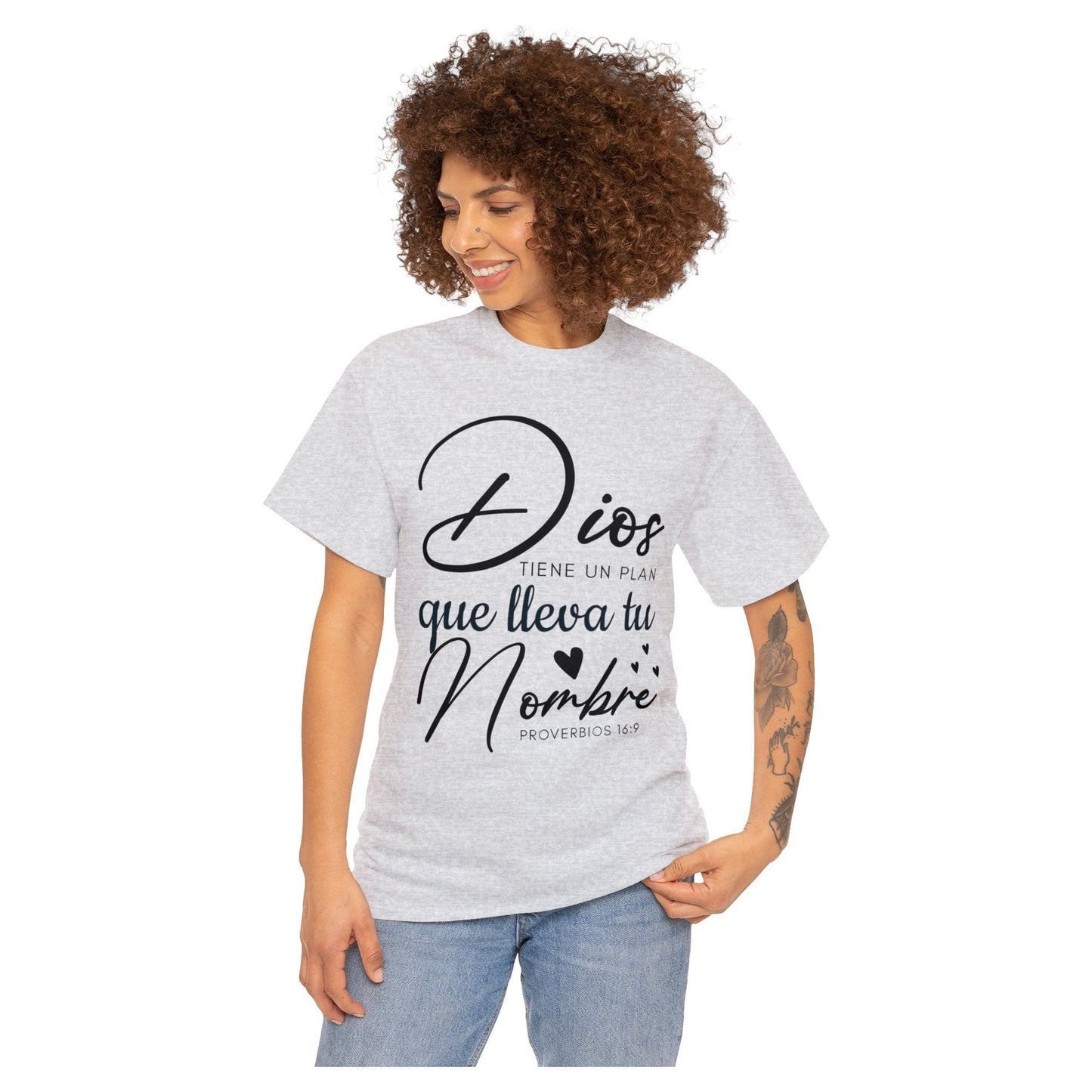 Camiseta Cristiana - Dios tiene un plan que lleva tu nombre